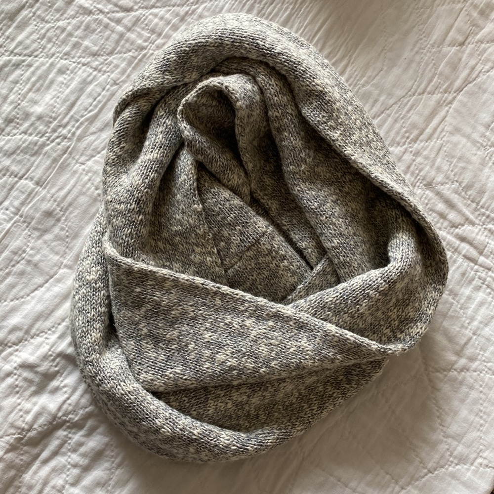 LL Bean Infinity Scarf - Picture 4 of 10